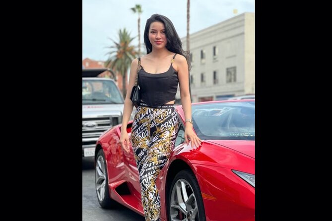 20-Minute Driving Tour: Hollywood to Sunset Blvd in a Lamborghini - From comedy clubs to Chateau Marmont