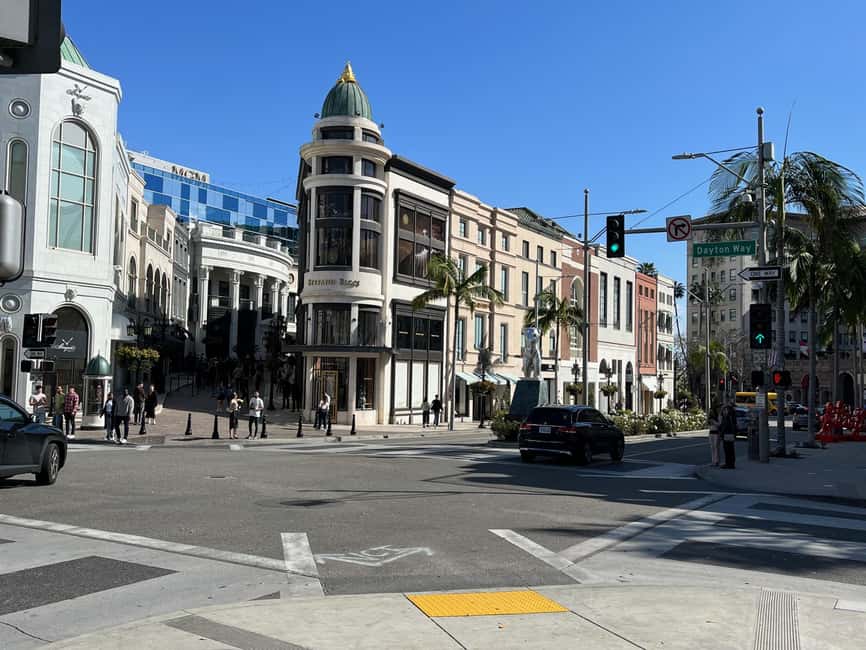 3.5-hour private tour of Hollywood and Beverly Hills in an SUV - Hollywood Boulevard, the Walk of Fame, and Chinese Theatre