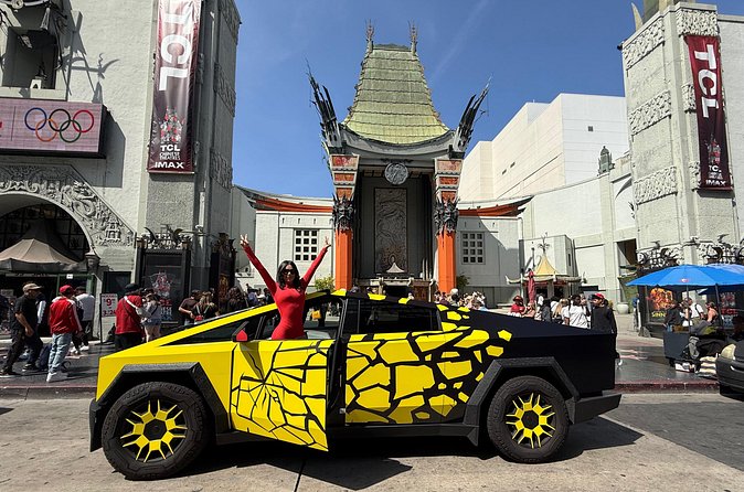 30-Minute Driving Tour: Explore Los Angeles in a Cybertruck - Driving or riding: choosing the right version