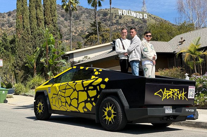 50-Minute Driving Tour: Explore Hollywood in a Cybertruck - What the guide adds to the ride