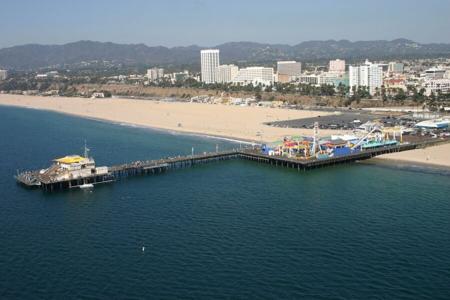 California Coastline & Hollywood Celebrity Helicopter Tour - Practical details before you reserve