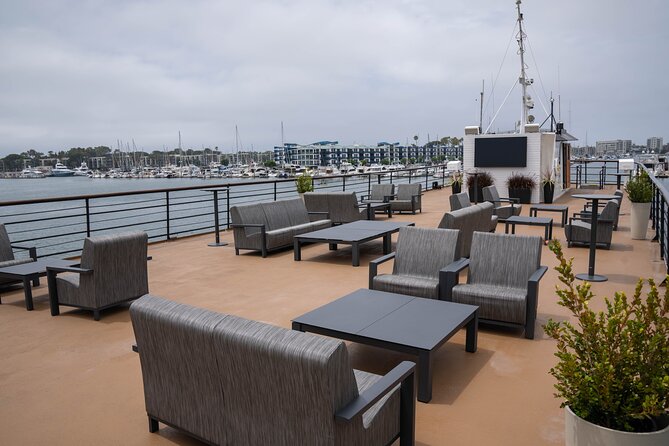 City Cruises Los Angeles Dinner Cruise from Marina del Rey - Boat condition and comfort