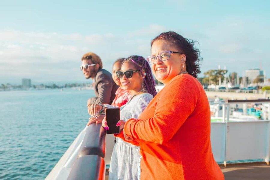 City Cruises Marina Del Rey: Sunset Cruise with Dinner - Reading the dinner menu before you book