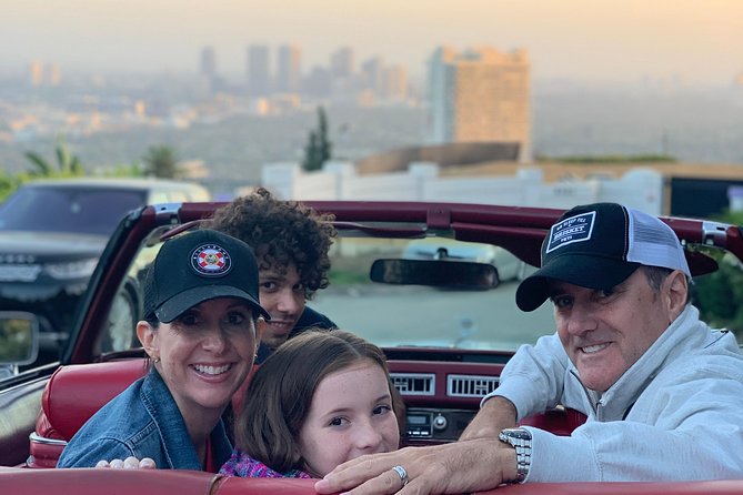 Classic Convertible Car Tour of Los Angeles - Venice, Muscle Beach, and Abbot Kinney