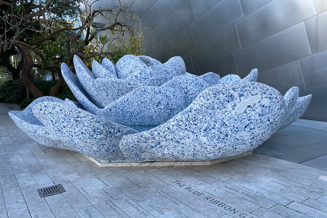 Downtown Los Angeles: A Self-Guided Audio Tour - Central Library and the city’s fiery story