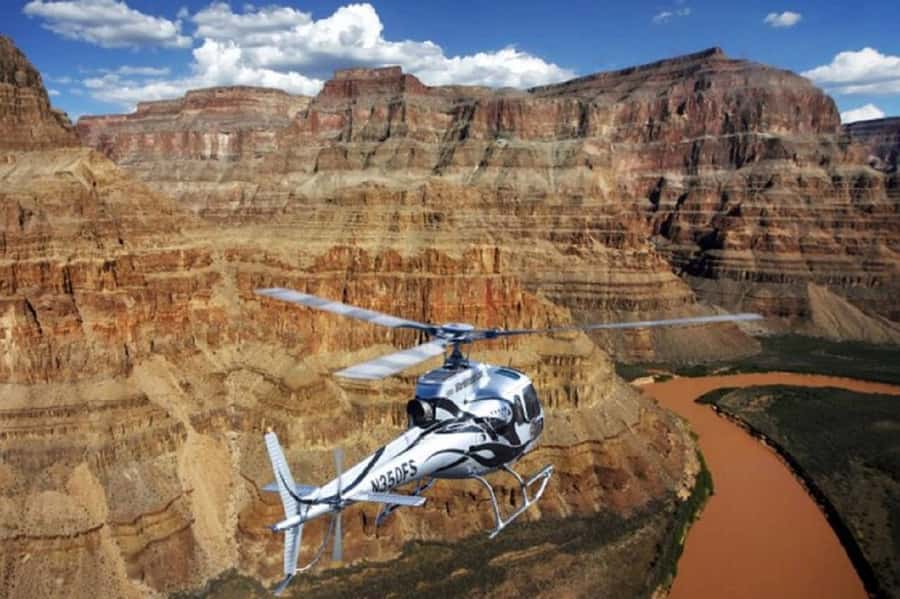 From Los Angeles: 3-Day Las Vegas Tour with Accommodation - Day two: the West Rim, Skywalk, and Hoover Dam