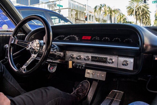 Golden Route Lowrider Tour - Venice Beach Boardwalk: the most flexible stop