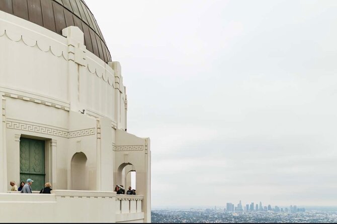 Half Day Best of Los Angeles Guided City Tour - What the guide adds to the bus ride