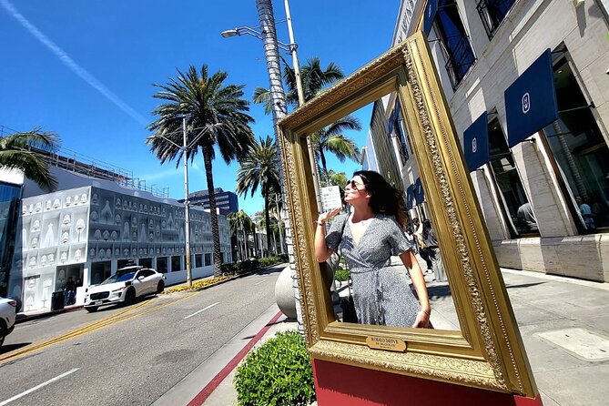Half Day LA Tour: Hollywood, Beverly Hills & Santa Monica - What the guides add to the ride