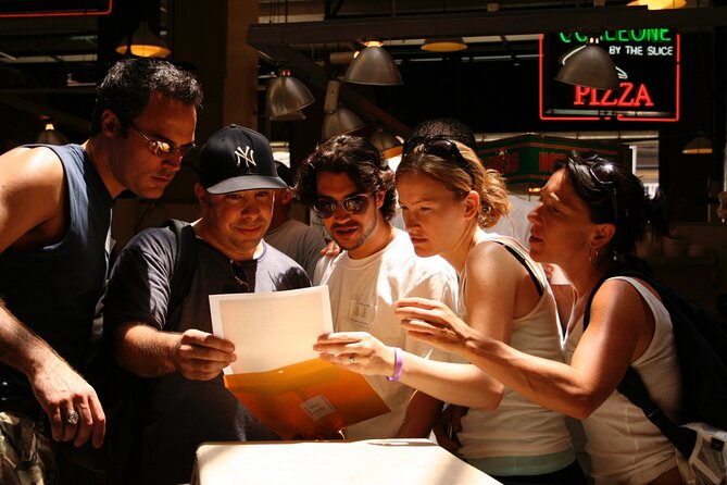 Half Day Small Group Los Angeles Tour and Scavenger Hunt - Choosing the Santa Monica race