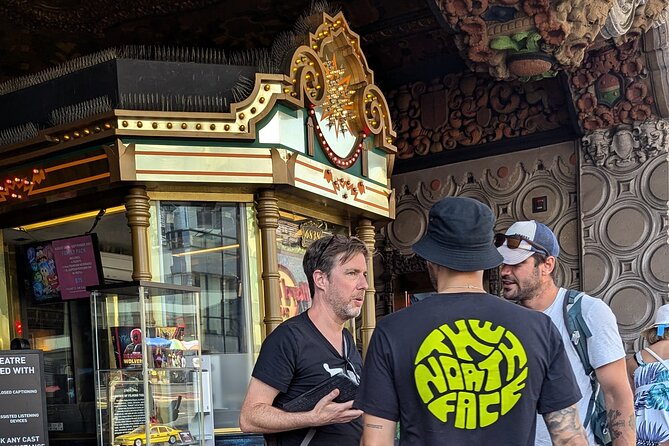 Historic Hollywood Boulevard and Movie Palaces Walking Tour - Reading the Stars on the Walk of Fame