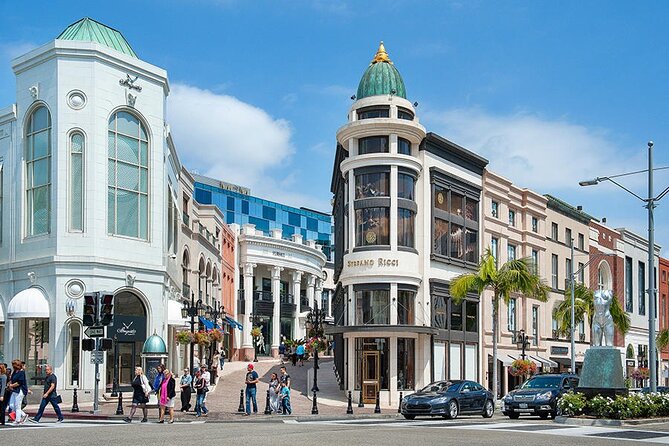 Hollywood and Beverly Hills Shared 3-Hour Tour with 3 Stops - Starting at the Hollywood Walk of Fame