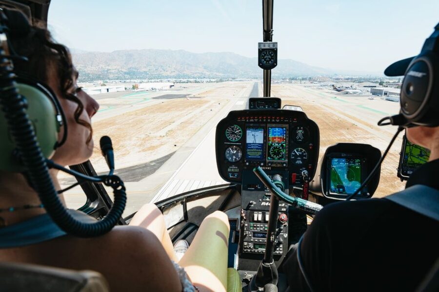 Hollywood & Beverly Hills Celebrity Helicopter Tour - What the small helicopter feels like