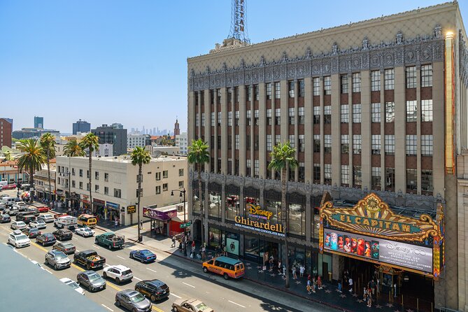 Hollywood, Beverly Hills, & Celebrity Home Tour from Santa Monica - Crossing Santa Monica and the Westside