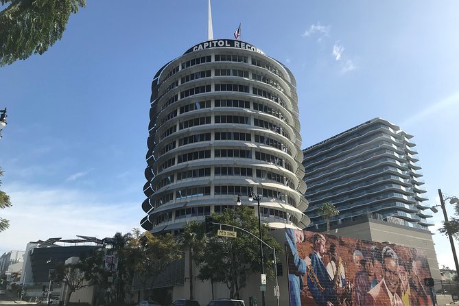 Hollywood History Tour - The You Are the Star mural