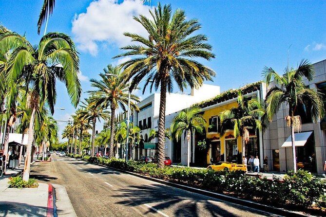 Hollywood Open Air Bus Tour: Celebrity Homes and Beverly Hills - Beverly Hills, 90210, and celebrity homes