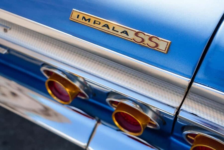 Hollywood: Oscars Tour in a 1964 Impala Lowrider - The Hollywood Sign from Mulholland viewpoints