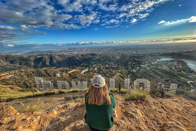 Hollywood Sign 2.5-Hour Tour with Comedians and Their Dogs - The comedy, local stories, and Mozart factor
