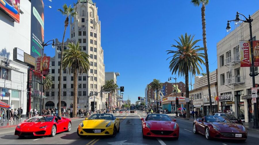 Hollywood Sign 50 Min Ferrari tour (drive or be driven) - Cruising Hollywood Boulevard and the Hills
