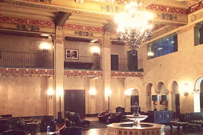 Hollywood Speakeasy Bar Tour - Why this tour works better than a normal bar crawl