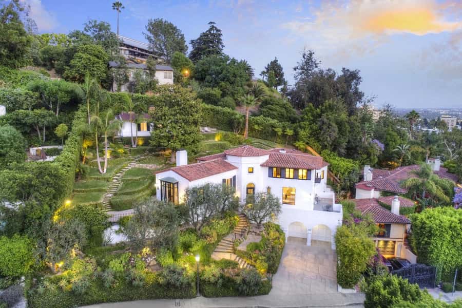Hollywood Walking & Hiking Sunset Tour with LA Skyline Views - Who will enjoy this Hollywood walk most