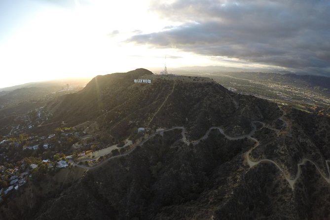 Hooray for Hollywood 35-Minute Helicopter Tour - What the pilot adds to the flight