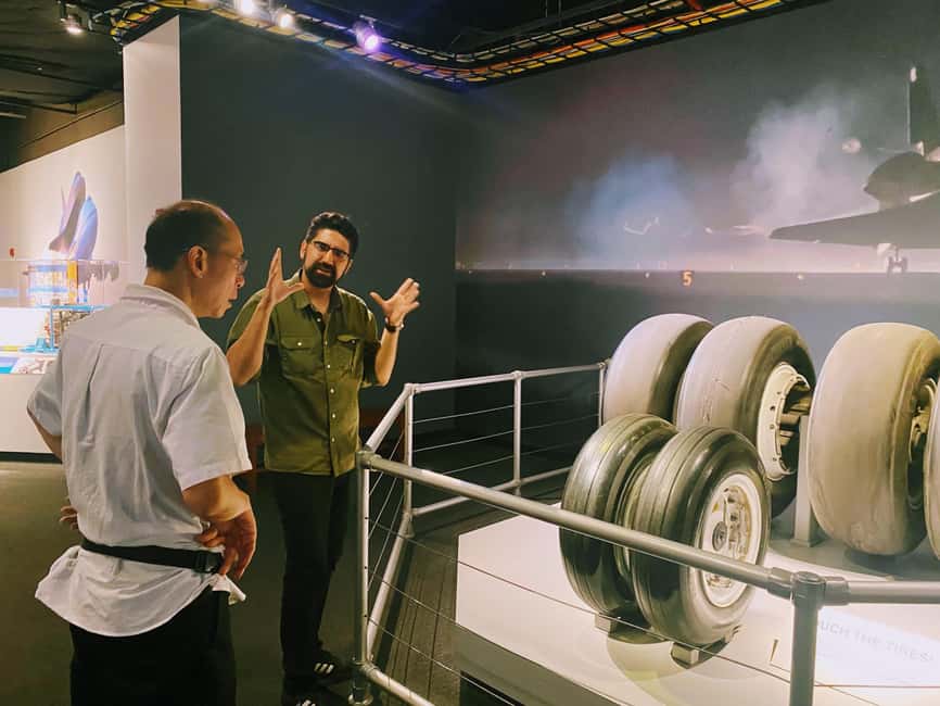 LA: Expo Park Space & Dinosaurs Tour with Cal Science Center - What the 90-minute schedule feels like