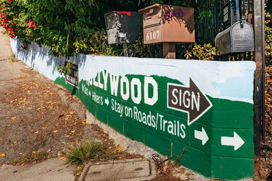 LA: Express Hollywood Sign Guided Walking Tour with Photos - Is the $15 price good value?