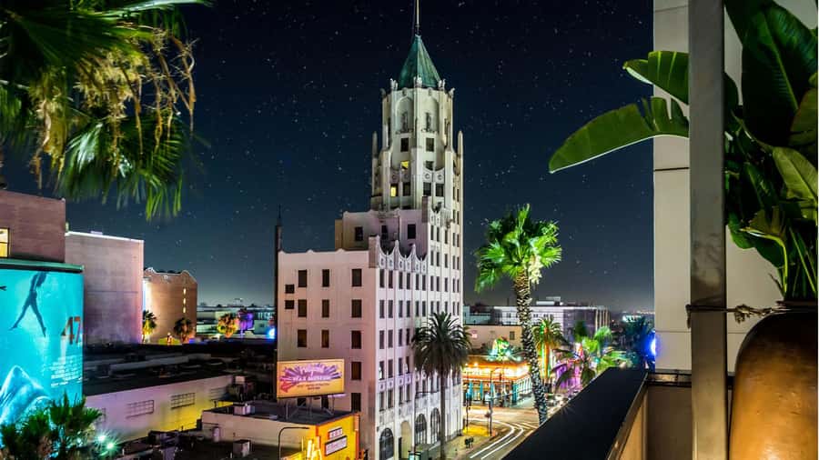 LA Ghosts: Terrors of Tinseltown Tour - Hollywood’s ghosts begin outside El Capitan