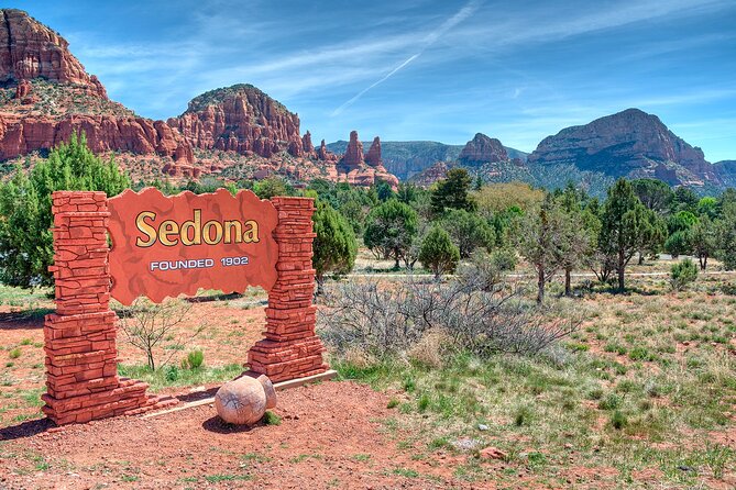 LA: Las Vegas, Sedona, Monument, Antelope Canyon, 5-Day Tour - Hotels, transport, and group size