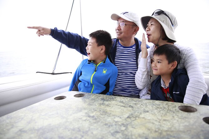 LA: Yacht Private Trip -1 hour (1 ticket covers 1-6 ppl - Captain Ryan and the feel of the ride