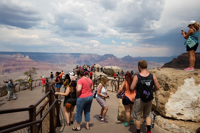 Las Vegas with Hoover Dam, 2-Days Tour from LA - Evening on the Las Vegas Strip