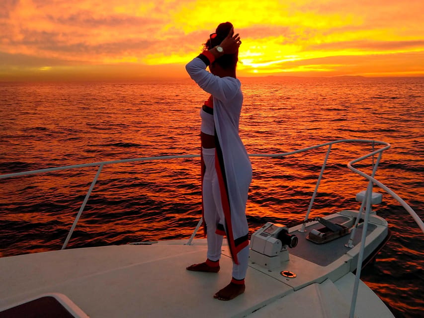 Long Beach: 3hr Private Yacht Trip (1 ticket covers 1-6 ppl) - Food, drinks, music, and what to pack