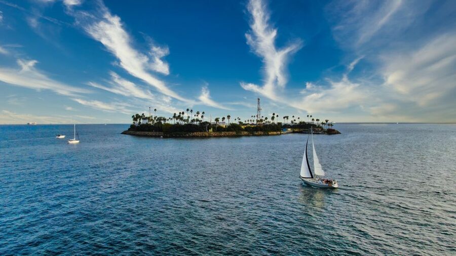 Long Beach: Private Sailboat Rental with Licensed Captain - Sunset sailing for birthdays and special occasions