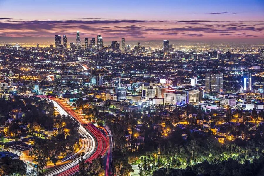 Los Angeles 4-Hour Private Tour: Beverly Hills & More - Beverly Hills and Bel Air mansions