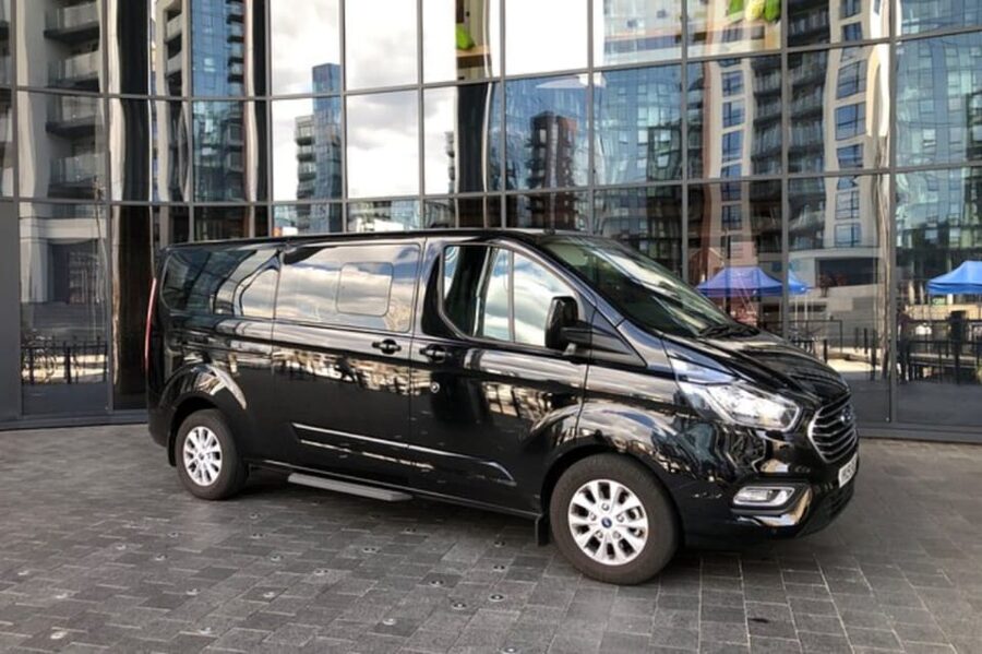 Los Angeles Airport: One-Way Private Transfer to Los Angeles - The driver contact system and service style