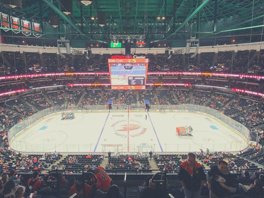 Los Angeles: Anaheim Ducks Ice Hockey Game Ticket - Arriving at Honda Center with a phone ticket