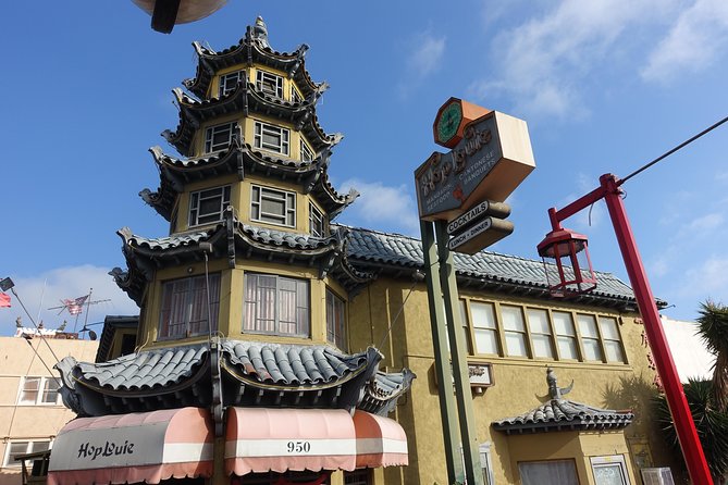 Los Angeles Chinatown and Little Tokyo Walking Tour - Learning how Japanese American history shaped Little Tokyo