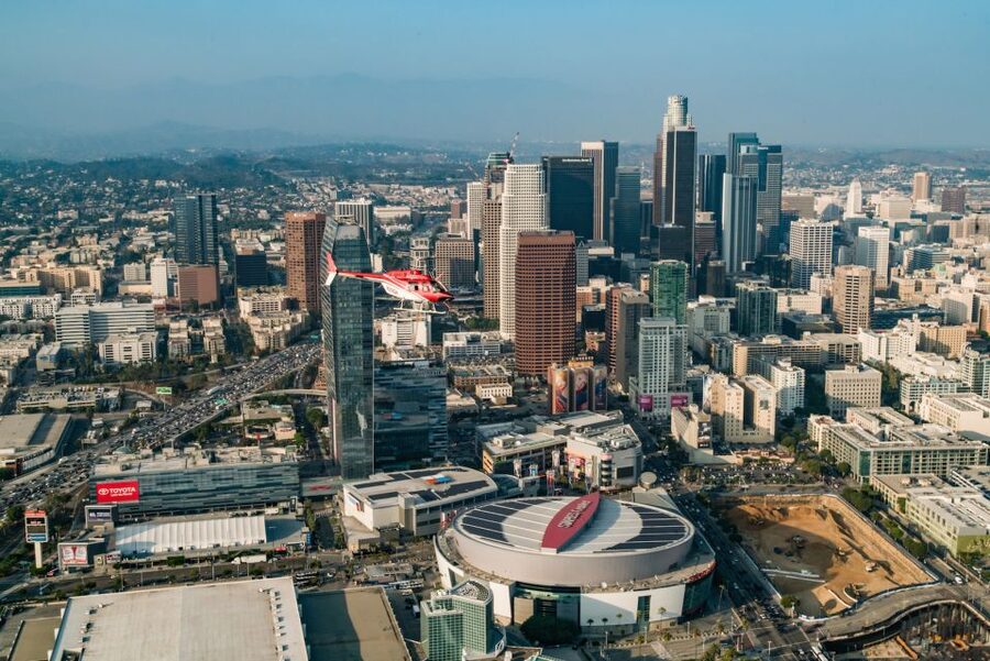 Los Angeles: Downtown Landing Helicopter Tour - Why the rooftop landing changes the usual LA flight
