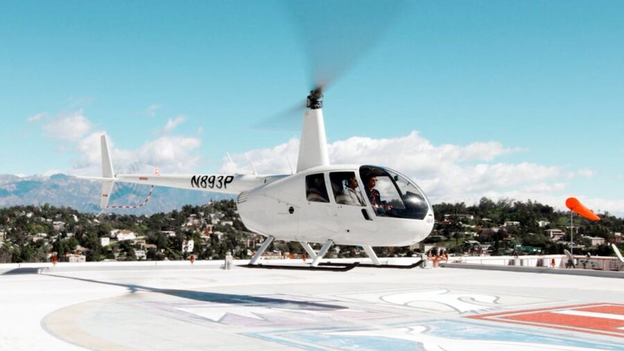 Los Angeles: Downtown Landing Helicopter Tour - The downtown landing and skyline view