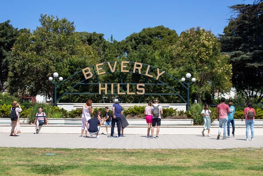 Los Angeles: Famous Neighbourhoods and Celebrity Homes Tours - West Hollywood, Beverly Hills, and Rodeo Drive