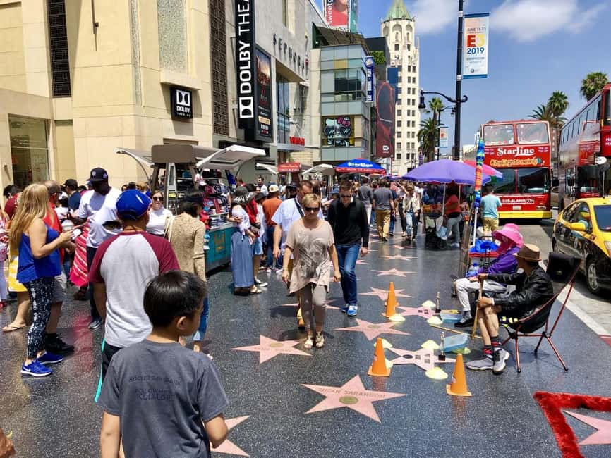 Los Angeles: Hollywood and Beverly Hills Guided Bus Tour - Who should book this tour?