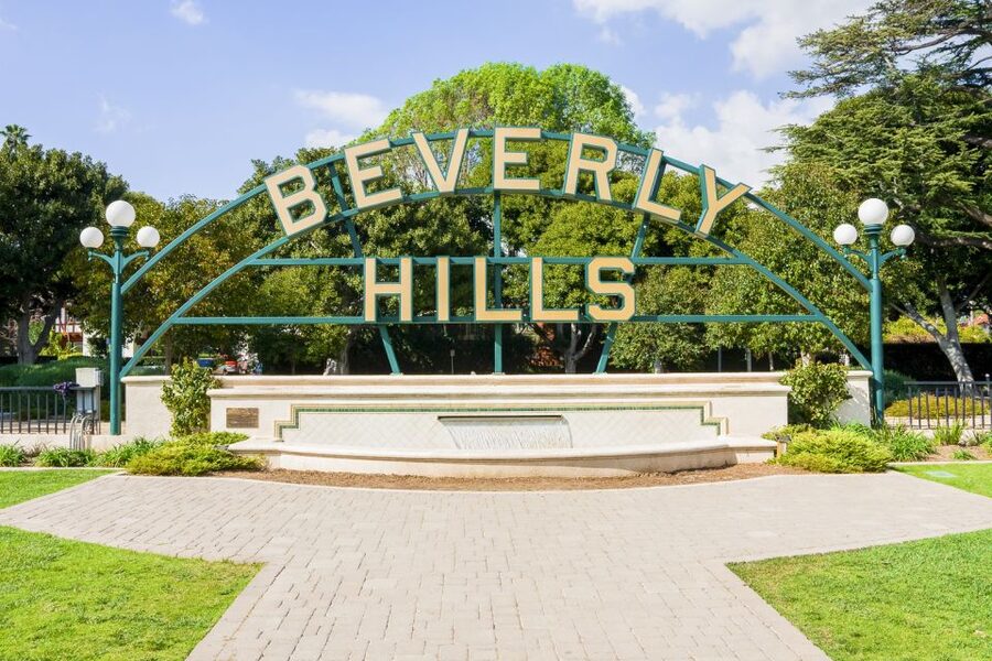 Los Angeles: Hollywood & Celebrity Homes Open-Air Bus Tour - Should you book it?