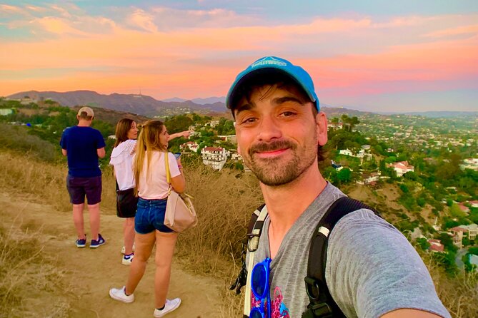 Los Angeles: Hollywood Sunset Walking & Hiking Tour - Hiking Runyon Canyon for the city view