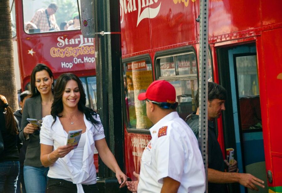 Los Angeles: Hop-On Hop-Off Bus Tour with Audio Guide - Why this bus makes sense in a spread-out city