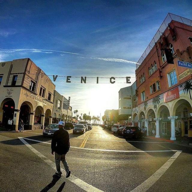 Los Angeles: L.A. Highlights in One Day Guided Experience! - Hollywood, the Walk of Fame, and the Hollywood Sign