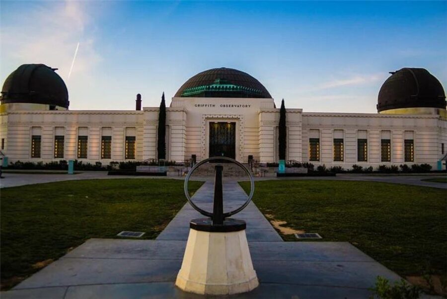 Los Angeles: L.A. Highlights in One Day Guided Experience! - Starting at Grand Central Market at 8:00 AM