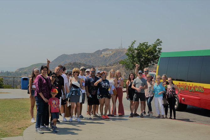 Los Angeles Luxury Private Tour For Up To 7 Passengers - Venice Beach and Santa Monica Pier