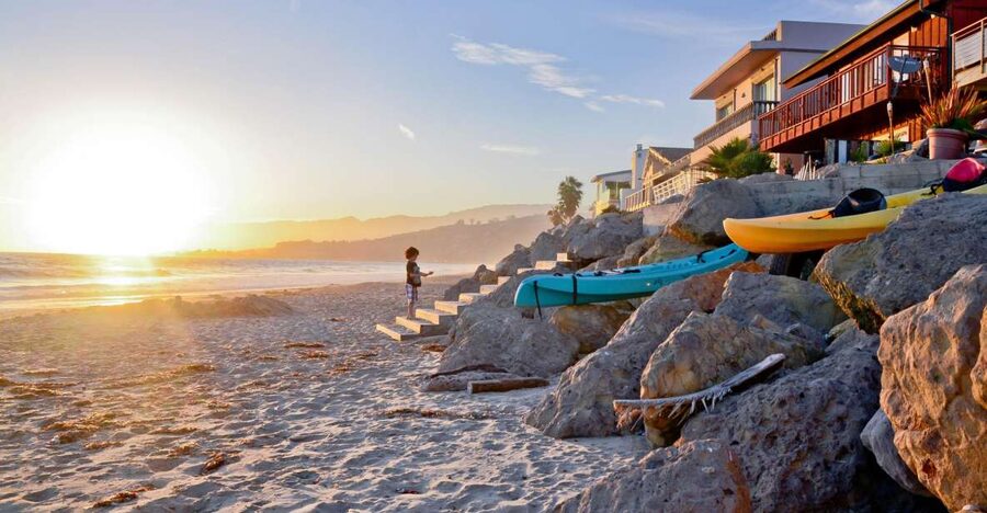 Los Angeles: Make The Most of LA Private Tour - Miracle Mile, La Brea Tar Pits, and the Saban Theater