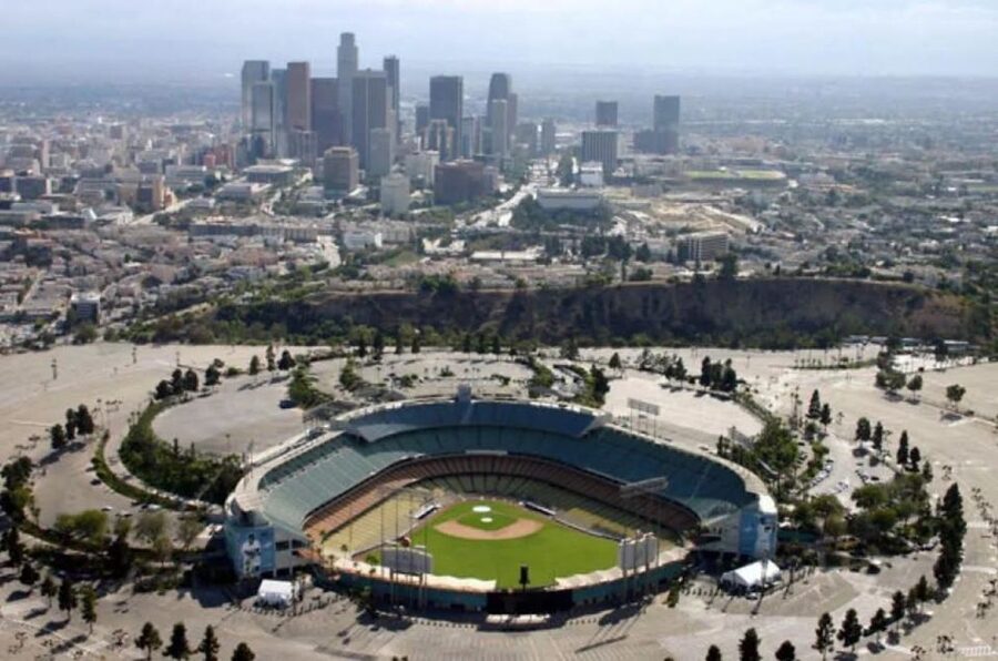 Los Angeles: Night Flight Tour - A small group makes this feel personal